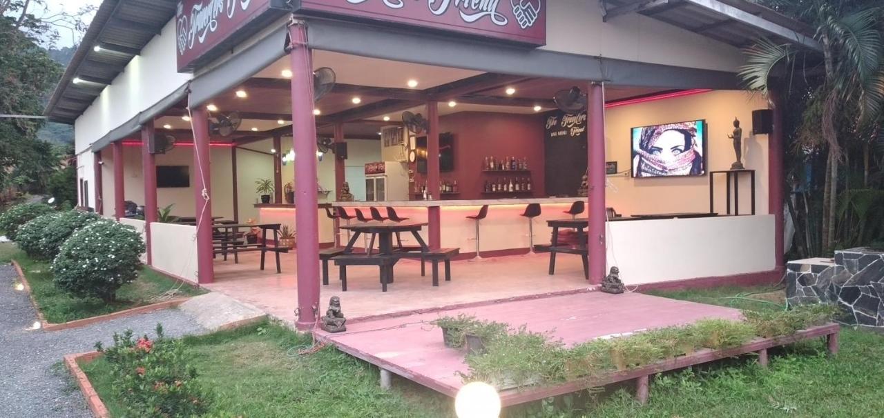 The Travelers Friend Hotel Ban Ai Dao Exterior foto
